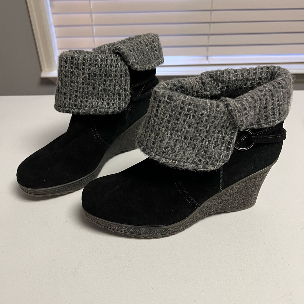 Women’s Size 9 Black Suede Wedge Ankle Boots